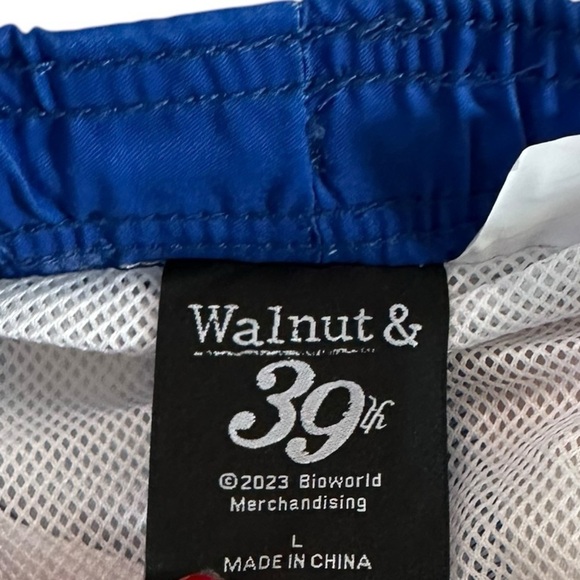 Walnut & 39th Men's Bioworld Elastic Waist American Flag Swim Shorts Size L NWT - Picture 12 of 16